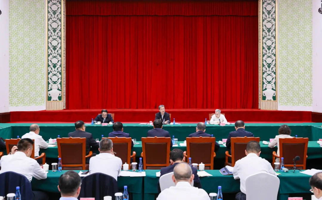 教育部召开落实三年行动计划、深化教育综合改革西北片区调研座谈会
