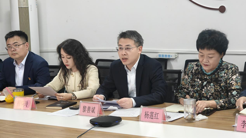 从珠江水畔到天山脚下：一名华工人的援疆“三问”